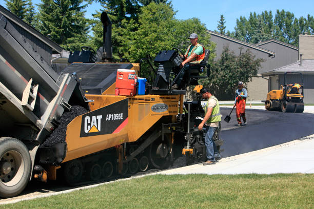 Best Driveway Paving Contractor  in Highland Springs, VA